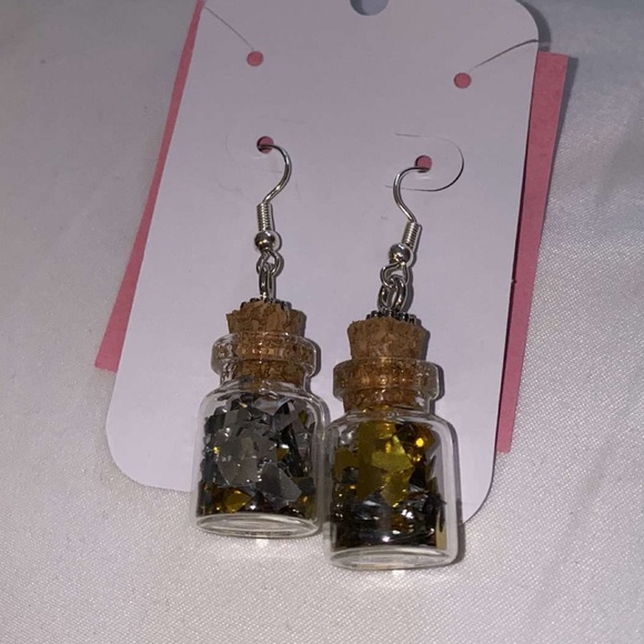 Multi colored jars - Picture 2 of 3